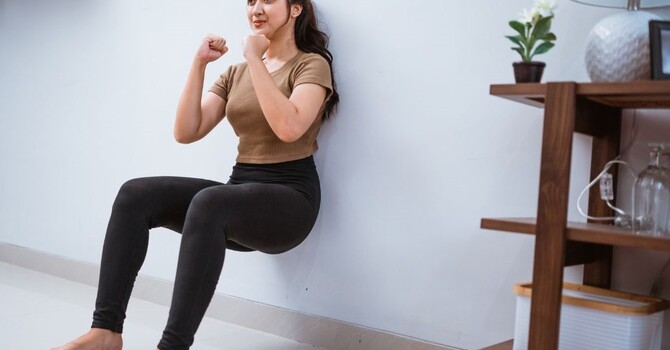 The 30-Second Exercise to Stimulate Your Vagus Nerve and Calm Your Mind